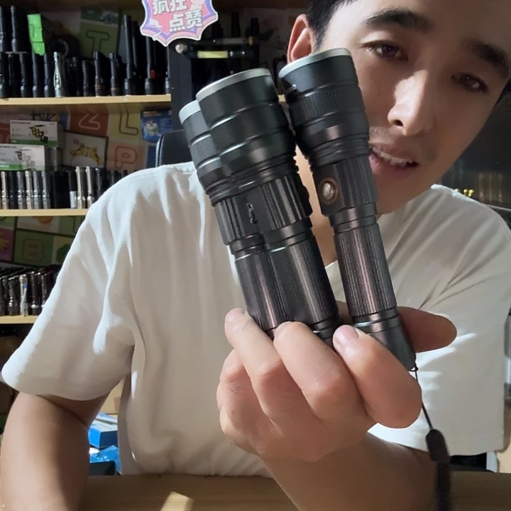 双童手电无电池微瑕发一个