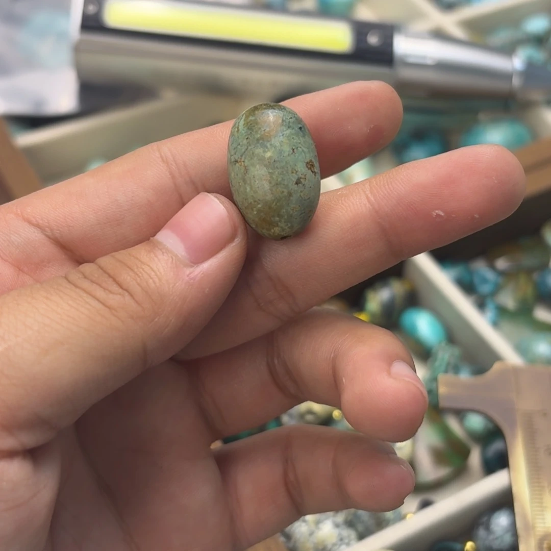 南红玛瑙未镶嵌绿松石