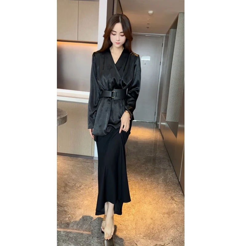 含腰带/名媛风气质洋气交叉V领不规则下摆光泽感上衣女鱼尾半身裙