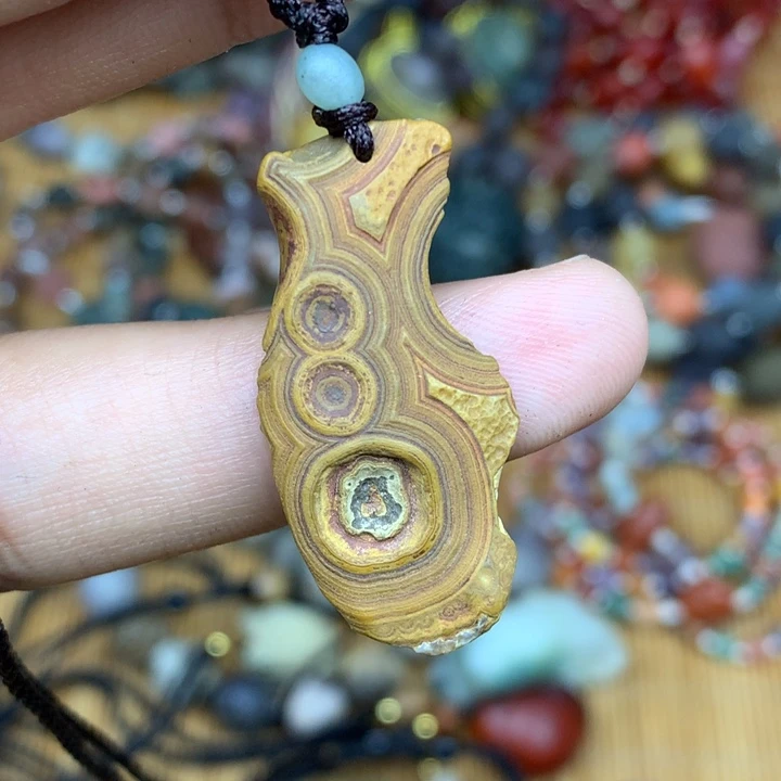 玛瑙/玉髓未镶嵌珠宝半成品