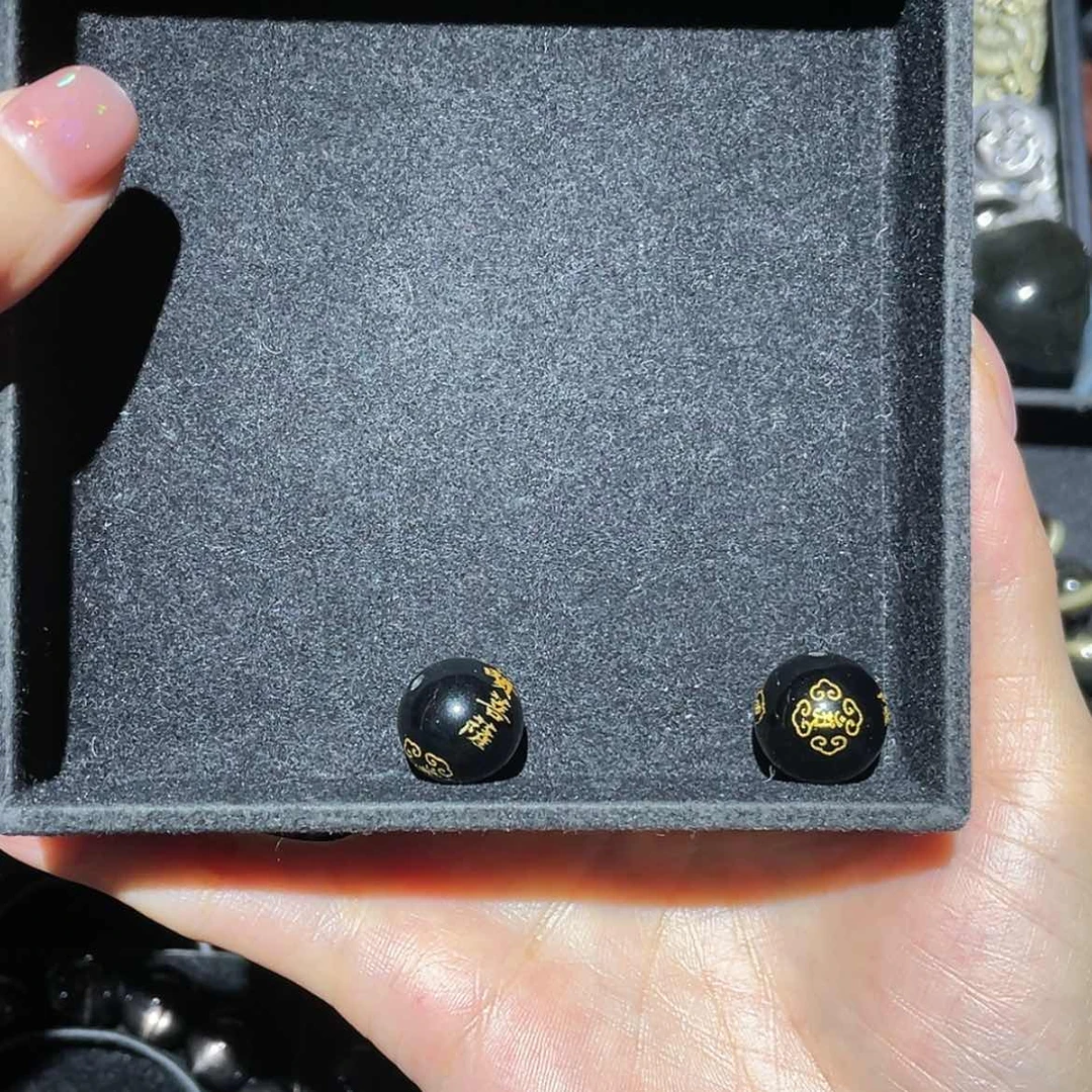 【闪购商品】未镶嵌黑曜岩吊坠(不含链)草****?