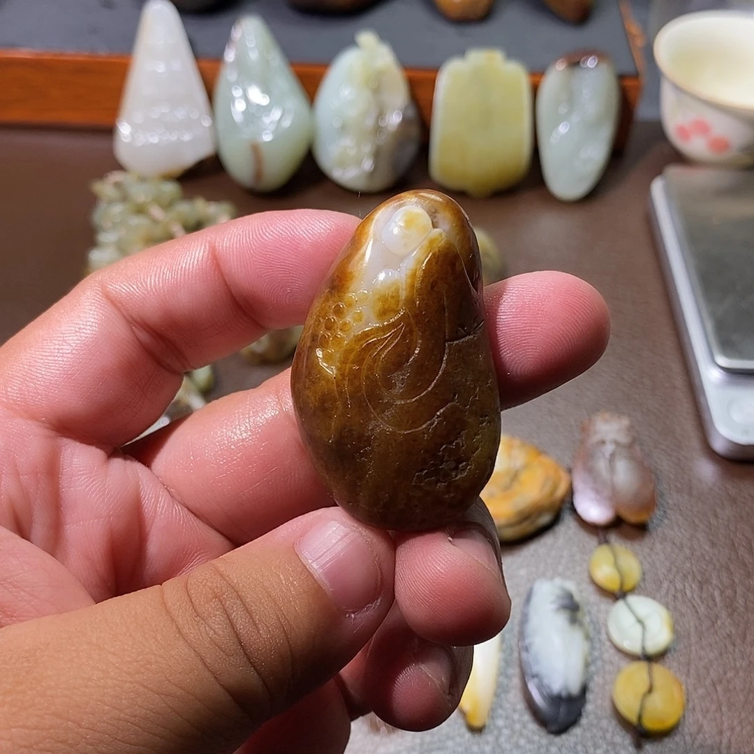 颈饰未镶嵌和田玉