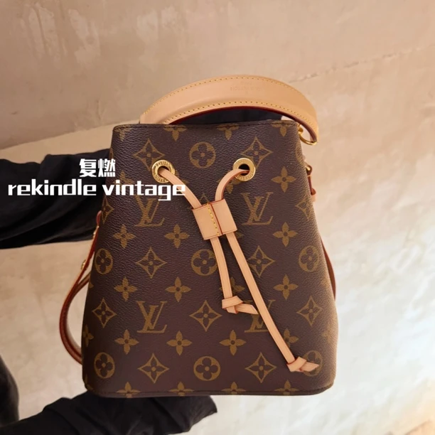99新 LouisVuitton/路易威登 复燃精选/老花Neonoebb水桶包