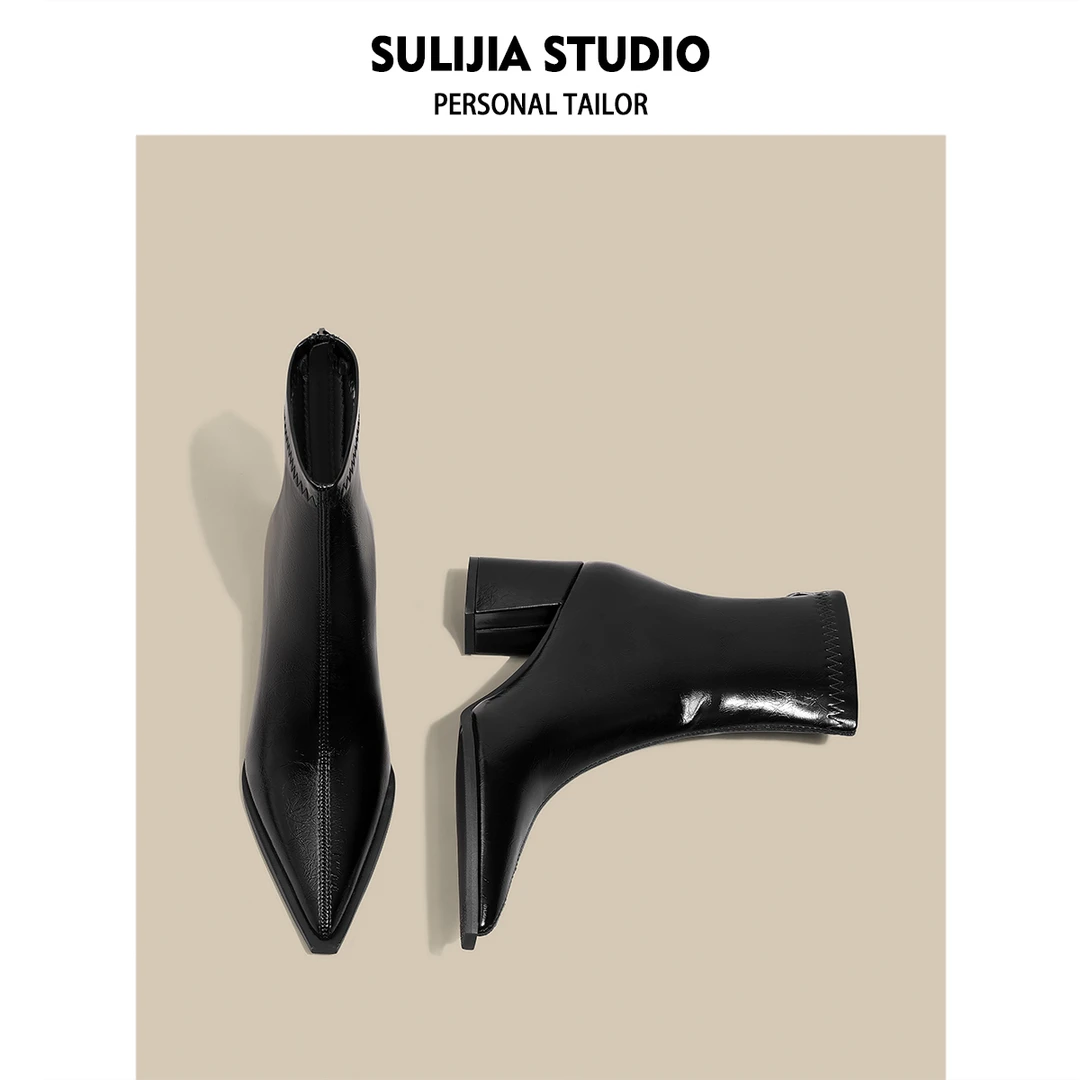 酥梨家 尖头高跟短靴女秋冬新款气质粗跟裸靴侧拉链白色瘦瘦靴子