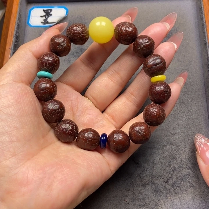 凤眼菩提吊坠菩提