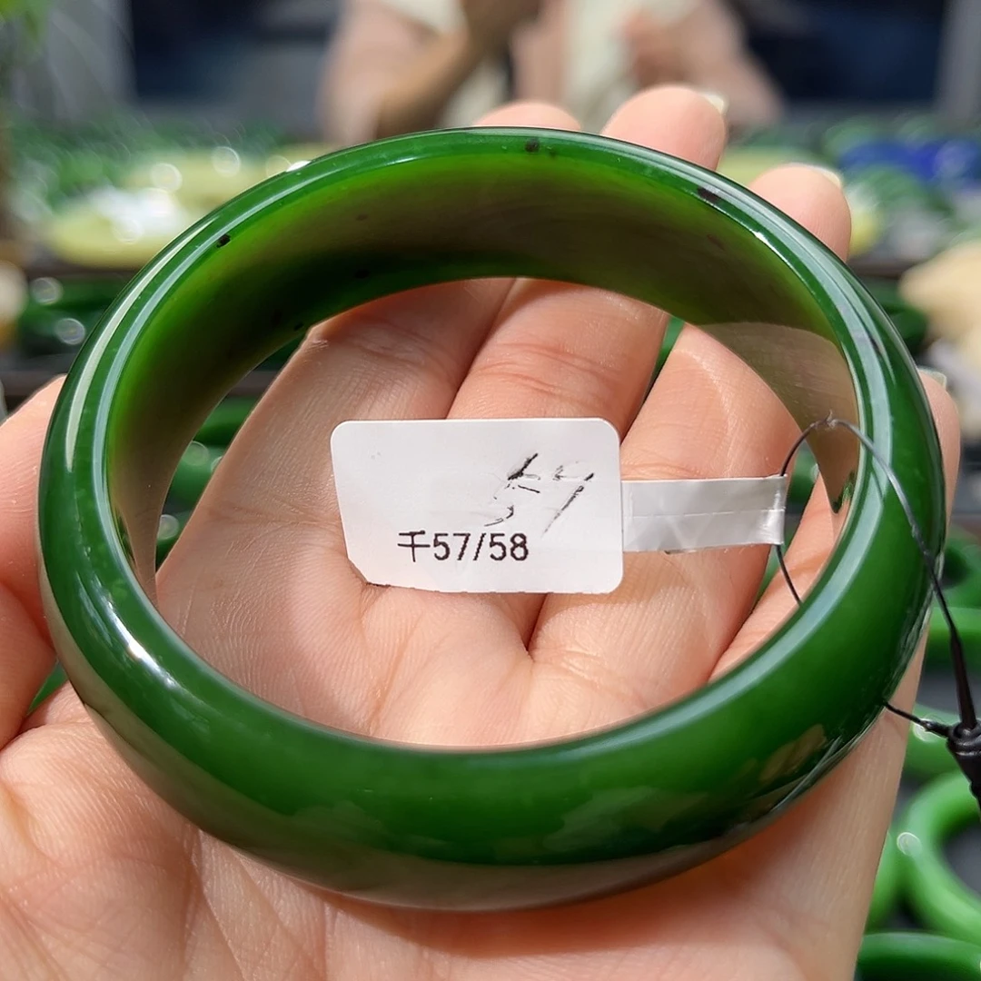 和田玉（碧玉）手镯未镶嵌