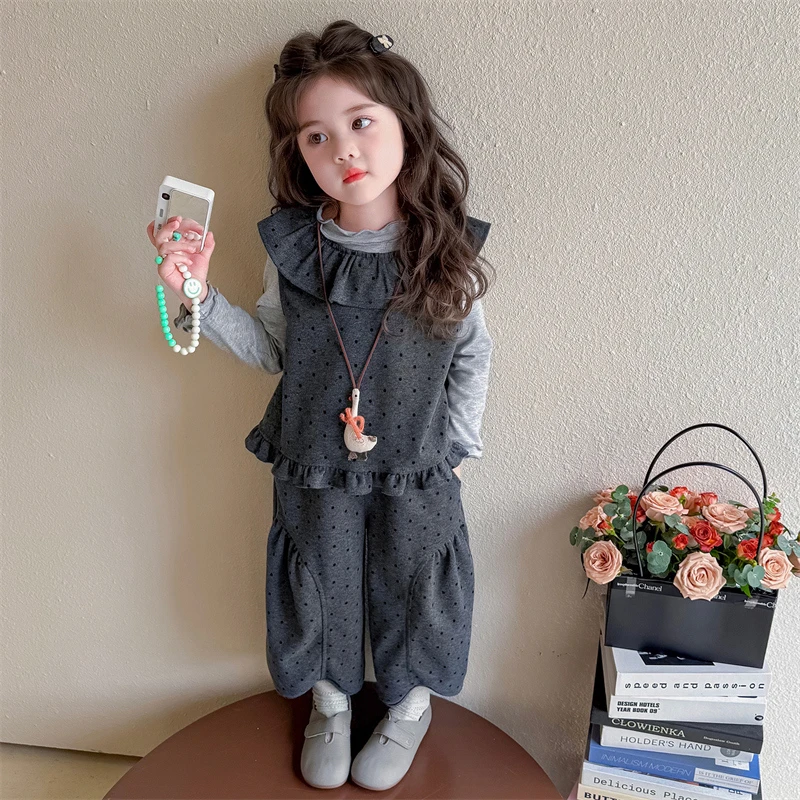 女童秋装套装2025新款4-6岁幼儿园潮款小童女宝春秋季洋气三件套