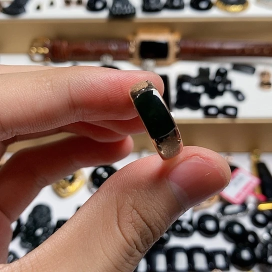 18K金镶嵌戒指翡翠缅甸天然a货墨翠