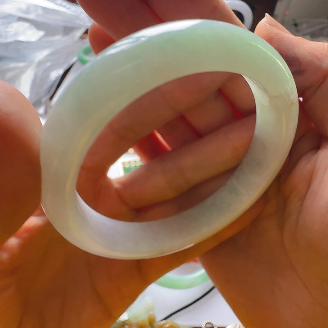 乐***乐翡翠未镶嵌手镯翡翠185