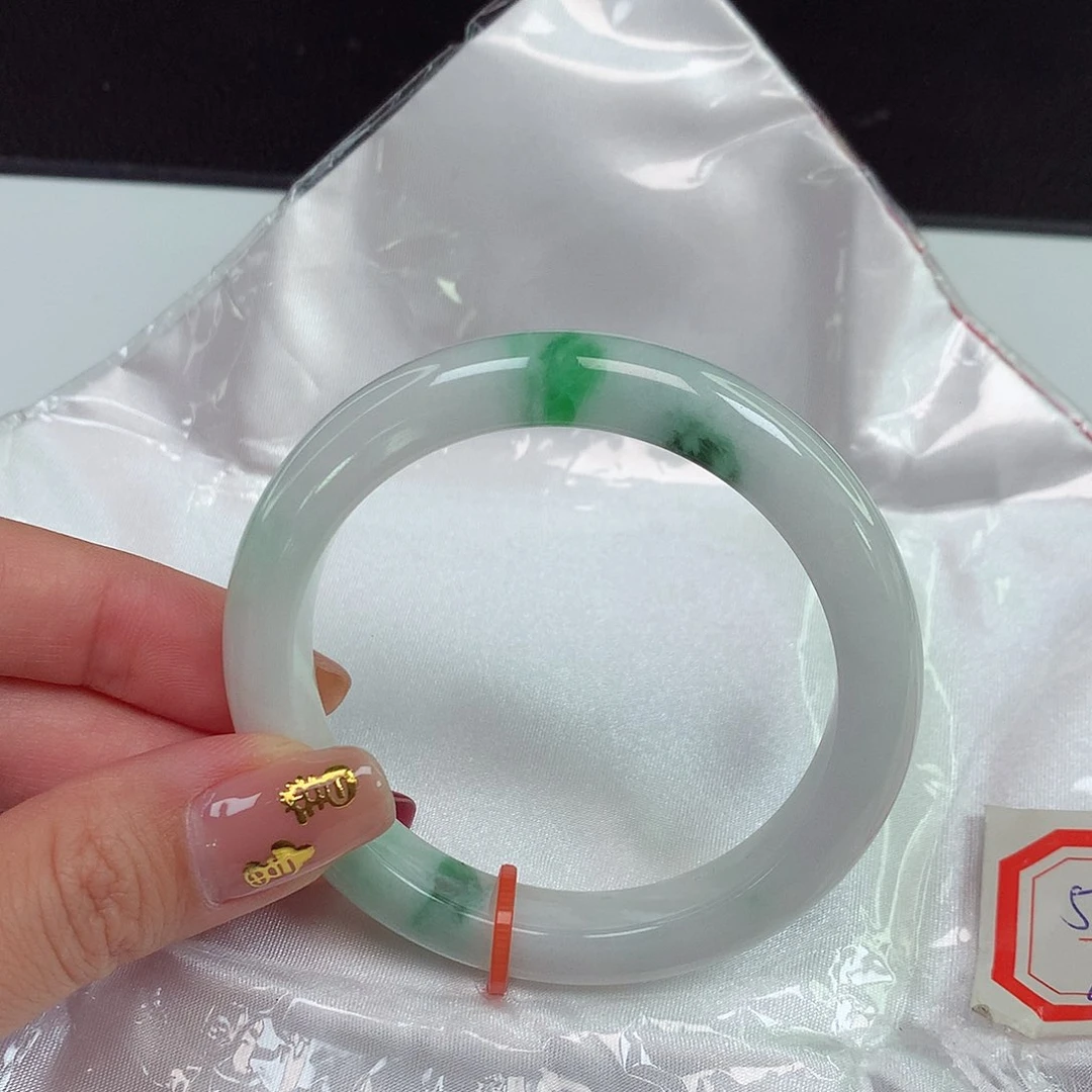 翡翠手镯未镶嵌天然翡翠A货094