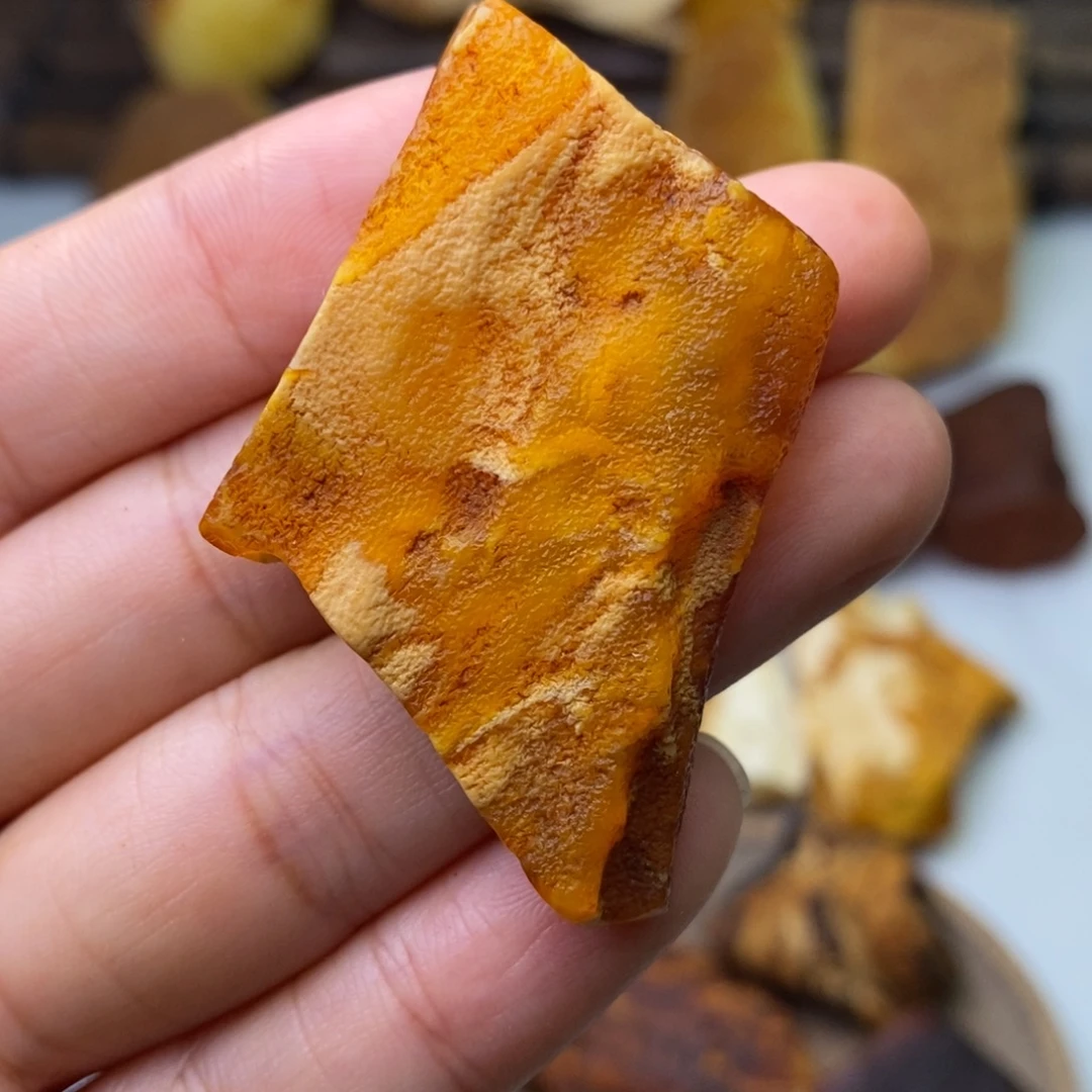 定制琥珀天然蜜蜡乌料