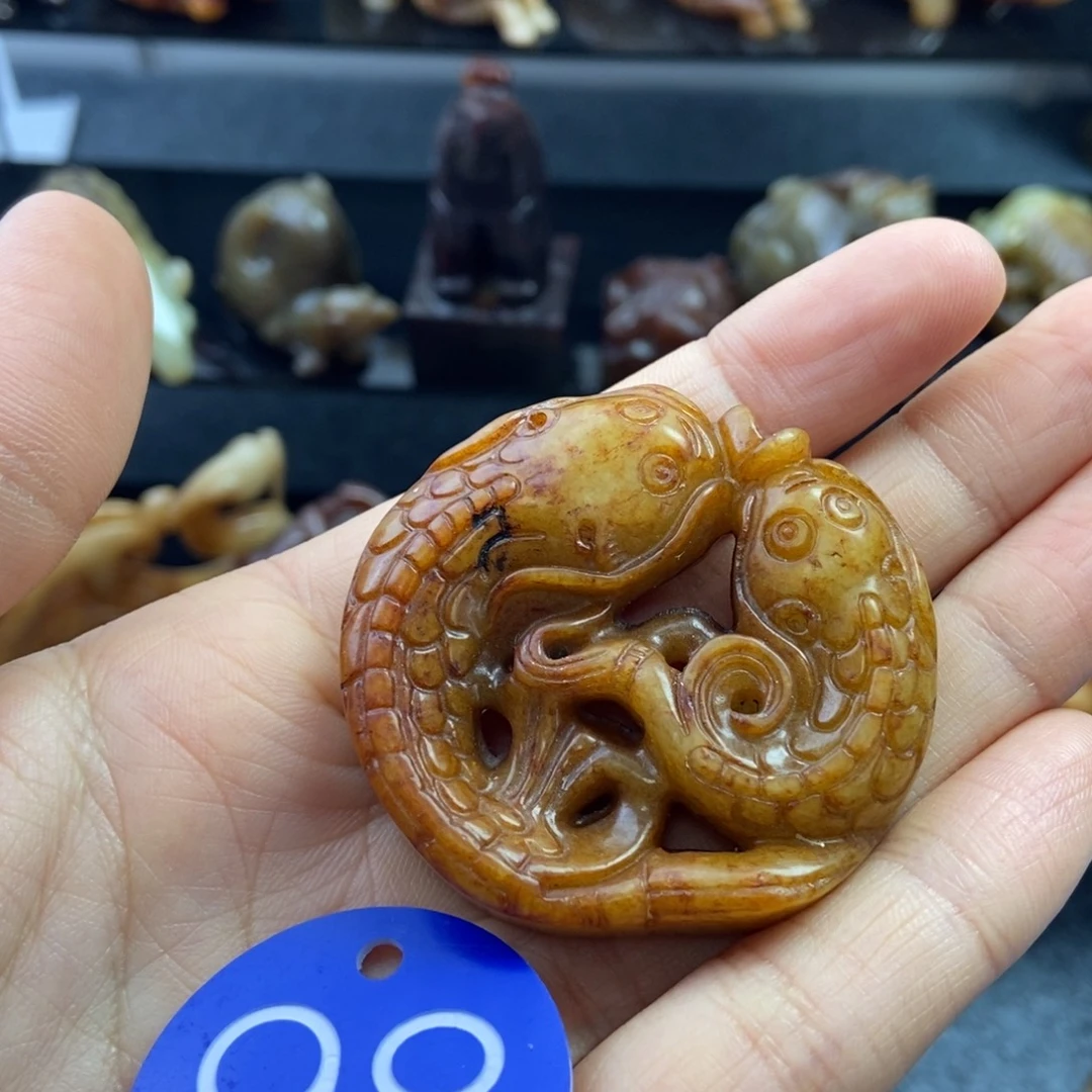 和田玉（糖玉）未镶嵌颈饰