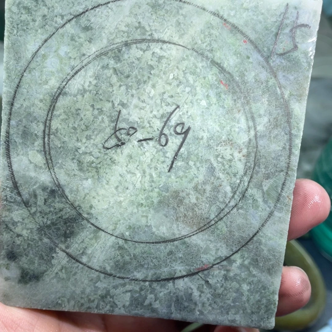 独山玉未镶嵌定制手镯