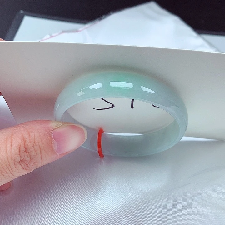 翡翠未镶嵌手镯翡翠