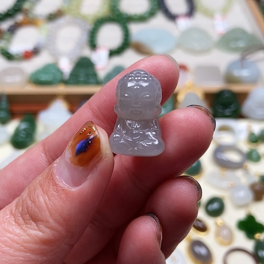 和田玉吊坠未镶嵌