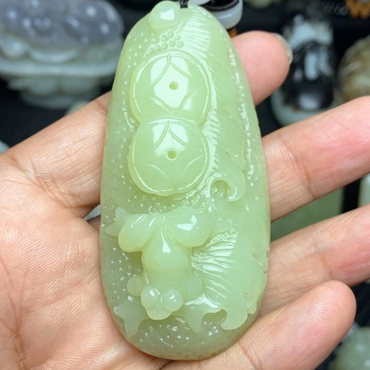 颈饰未镶嵌和田玉