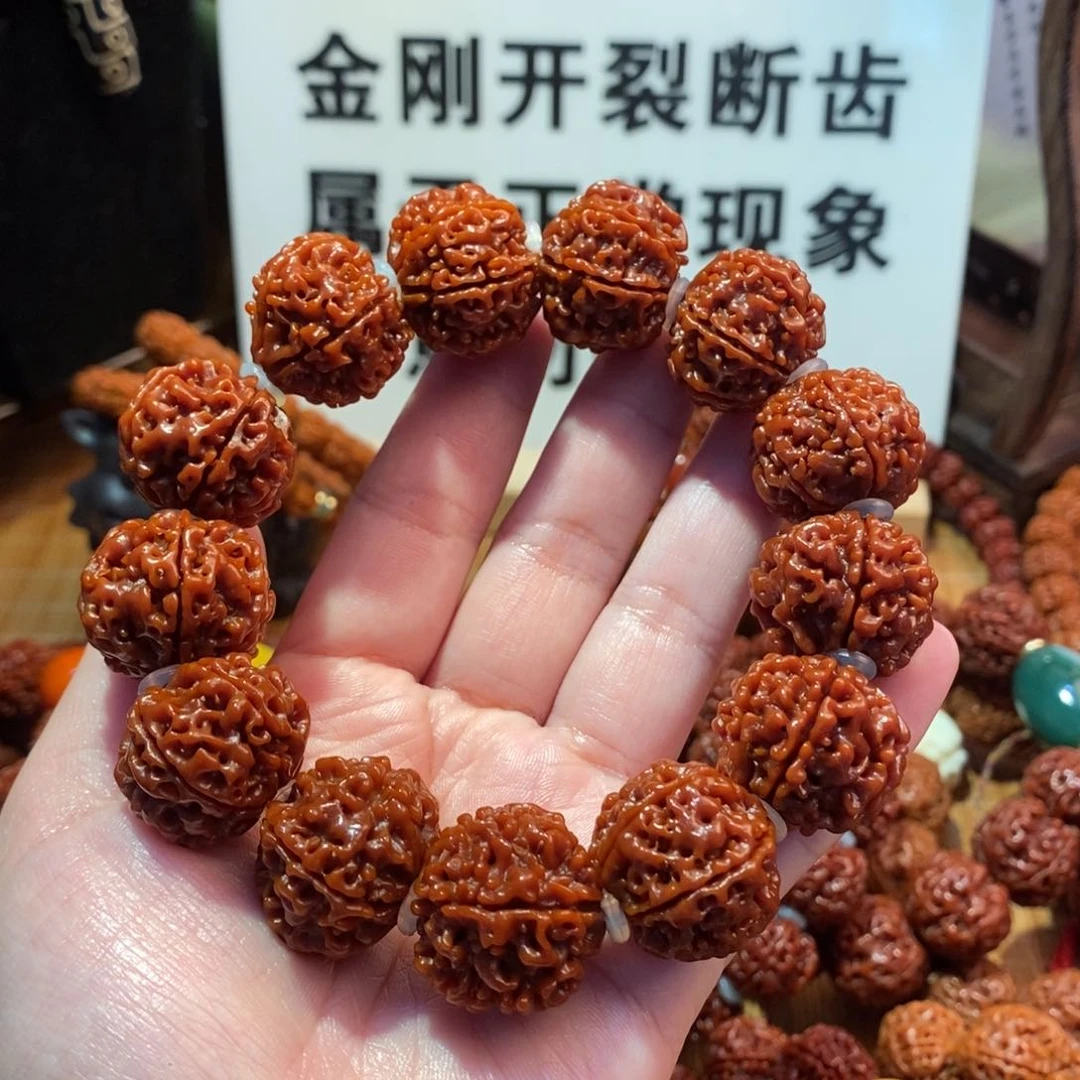 金刚菩提吊坠21226瓣素