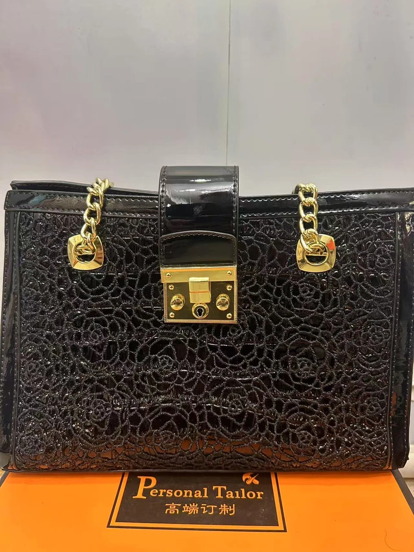 （亮牌灯点关注才可以拍）单肩斜手提包气质手提包肩包经典轻奢时尚