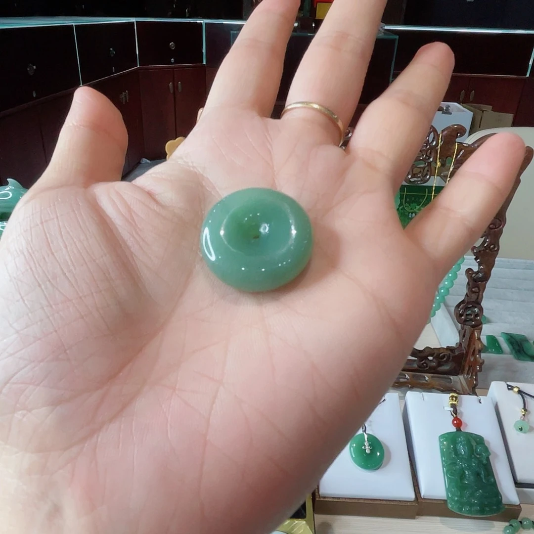 密玉（石英质玉）未镶嵌颈饰