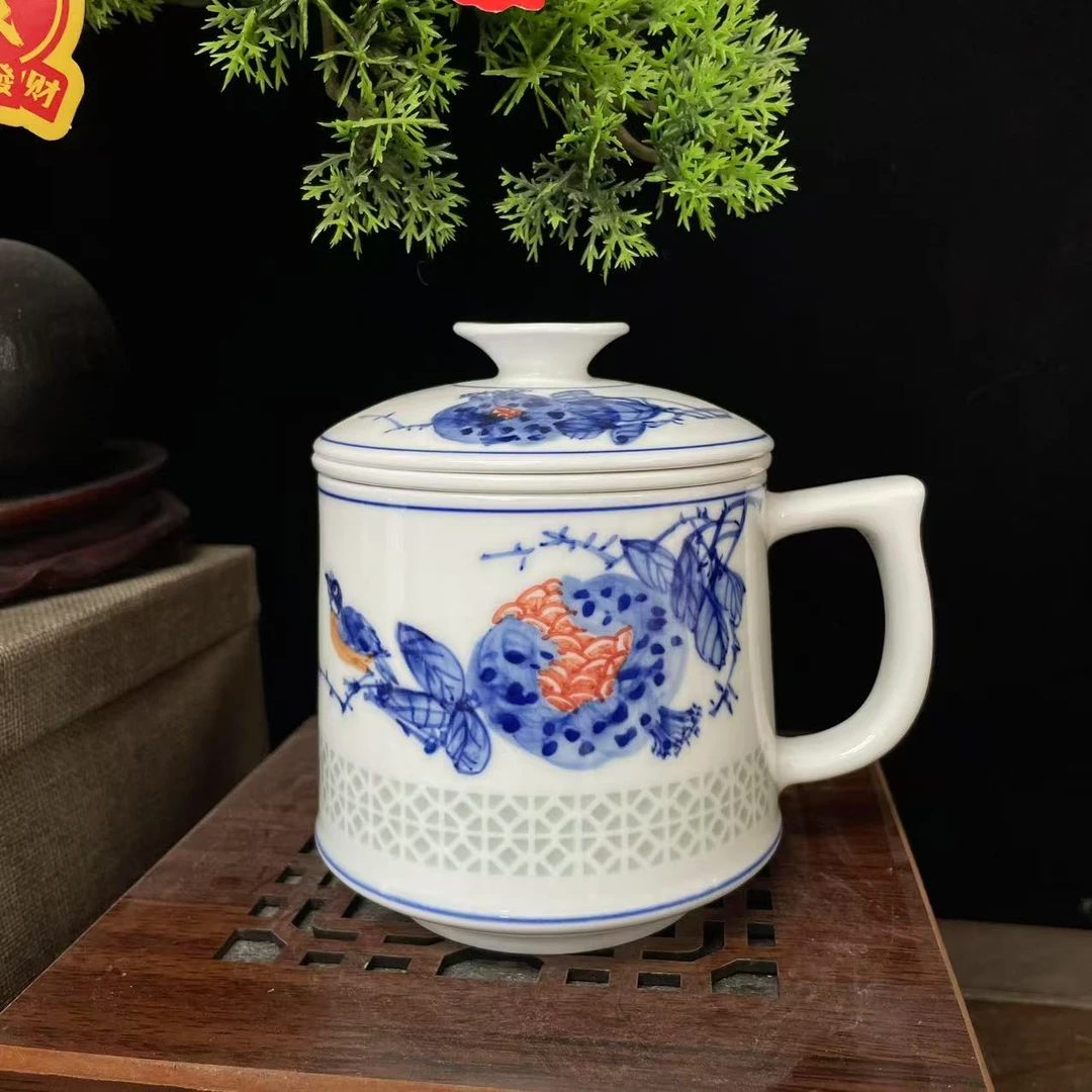 景德镇釉下手工手绘青花陶瓷茶杯带盖办公杯泡茶大容量家用水杯