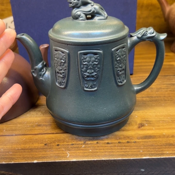 传***哥紫砂壶等艺术精品