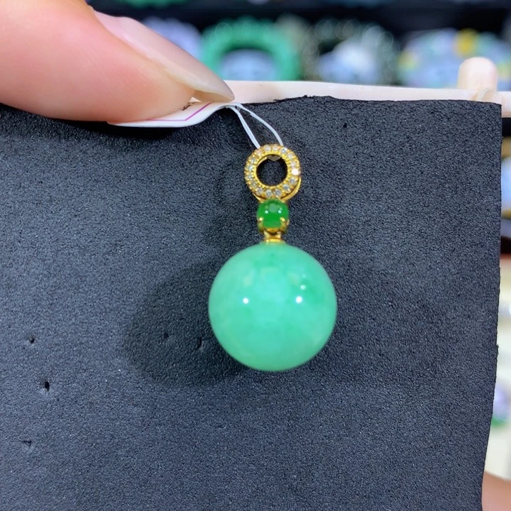 18K金镶嵌手链翡翠翡翠