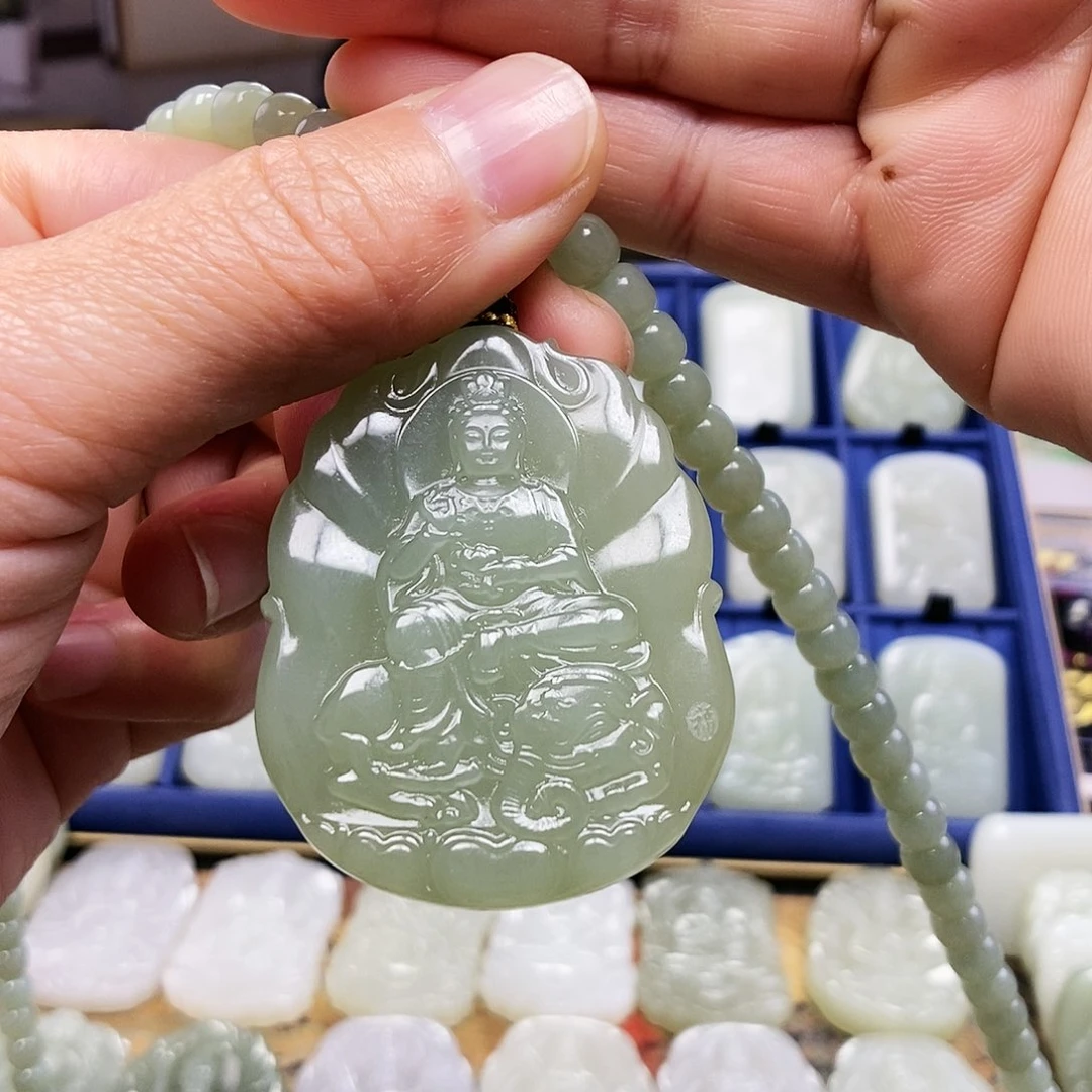 和田玉颈饰未镶嵌风**起