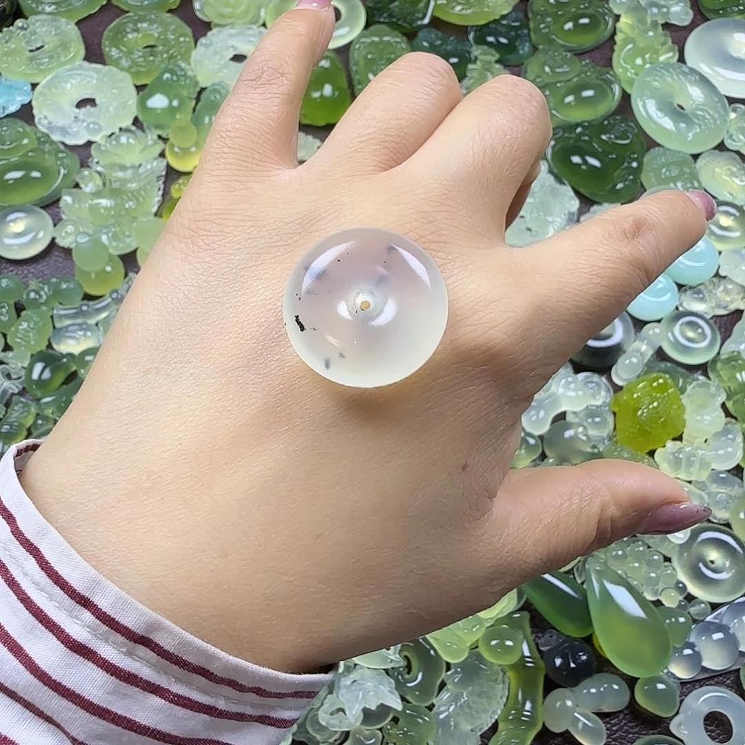 蛇纹石玉未镶嵌岫玉吊坠