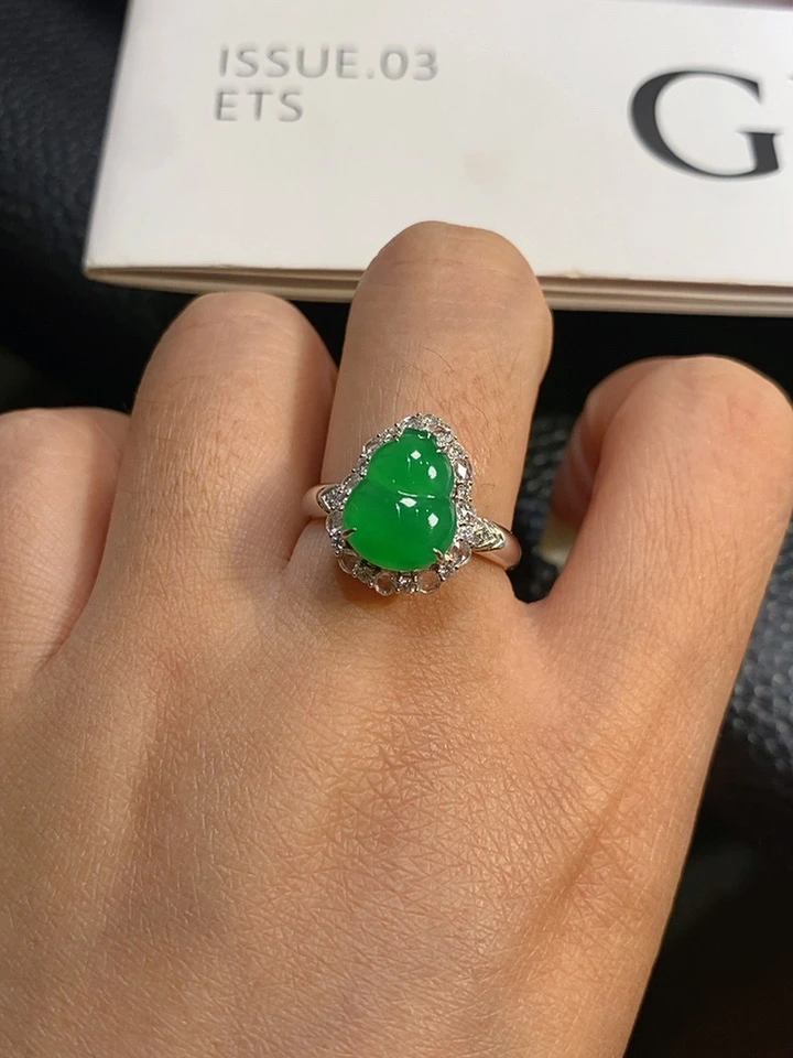 【伊玥珠宝】天然缅甸翡翠A货 阳绿葫芦戒指