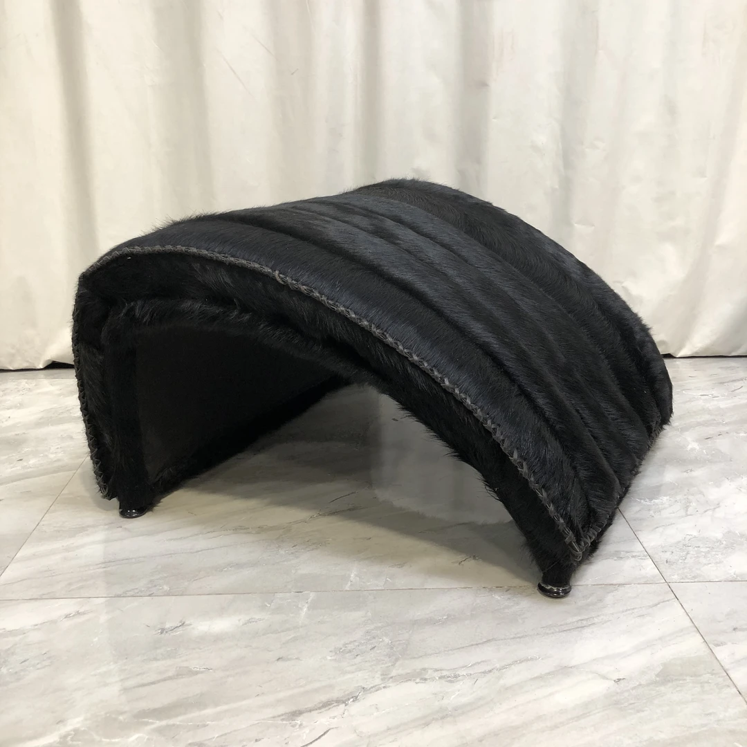 【务美艺术】部落风塔斯纯黑毛皮脚踏矮凳（09087）