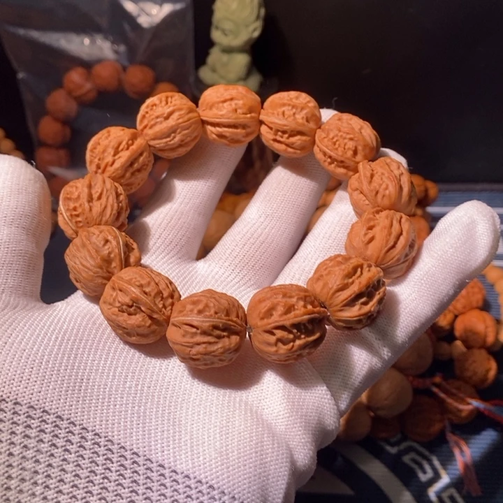 手串文玩核桃……32