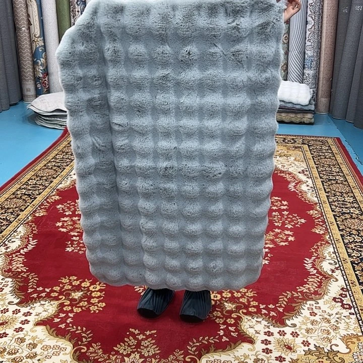 混纺80×120仿兔毛泡泡球麂皮绒底尺寸误差正负1-3厘米