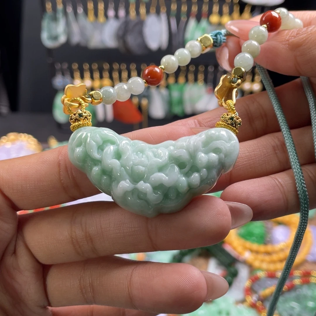 翡翠未镶嵌颈饰代编织