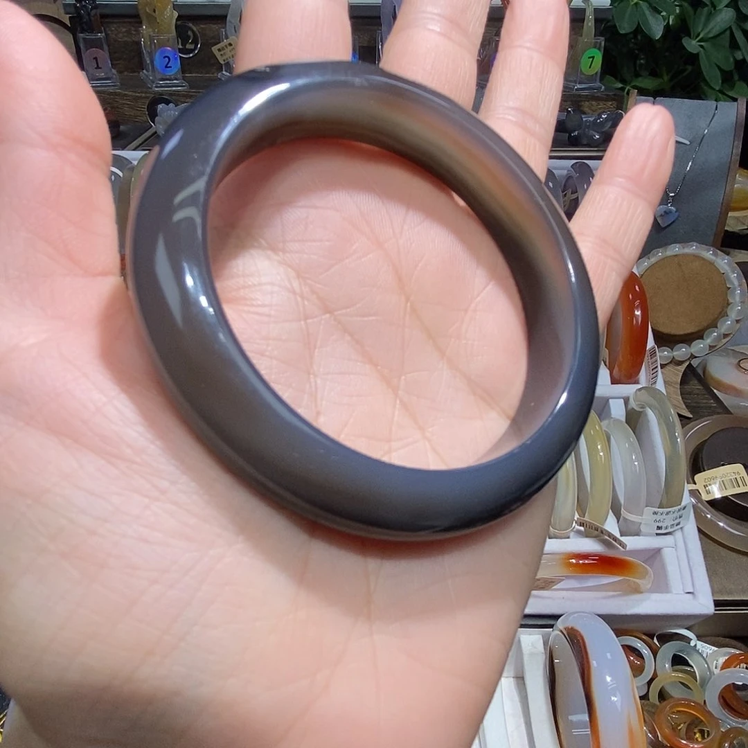 玛瑙/玉髓手镯未镶嵌森*