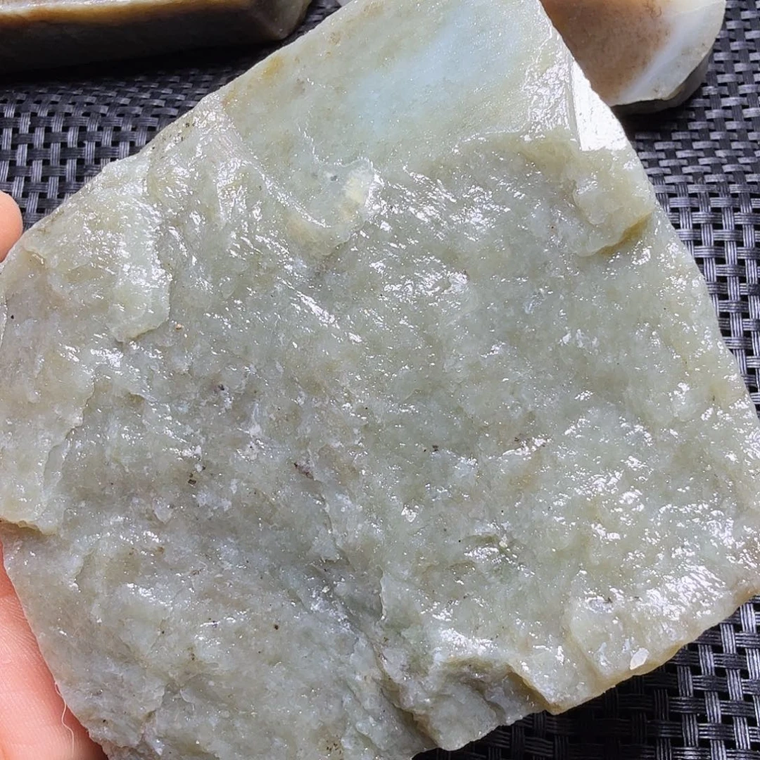 和田玉（糖玉）未镶嵌珠宝半成品