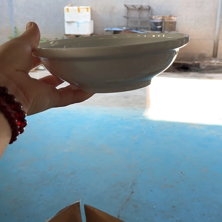 陶瓷白瓷7.5寸浅碗四个，微瑕包邮