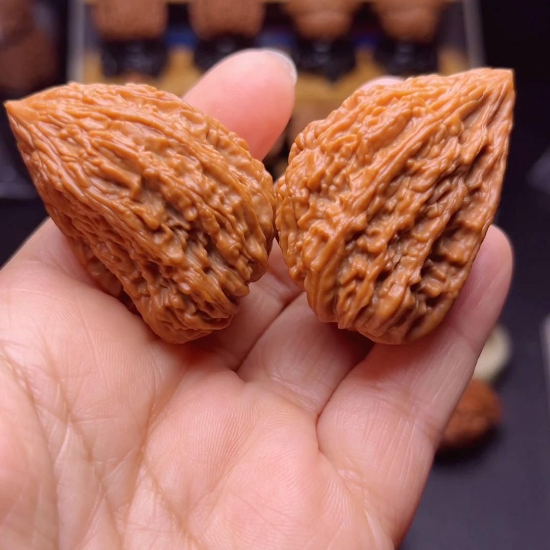 文玩核桃吊坠全品塔尖一帆风顺