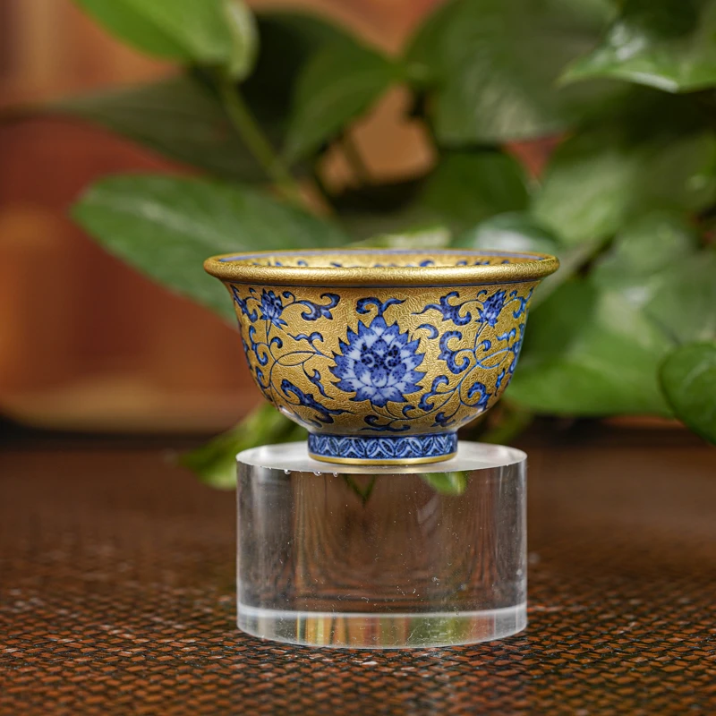 【景德镇陶瓷研究院】金地扒花金刚莲压手杯 jty251