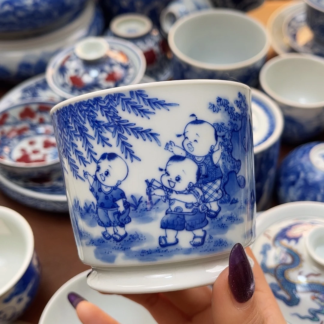 瓷片青花童子直筒杯