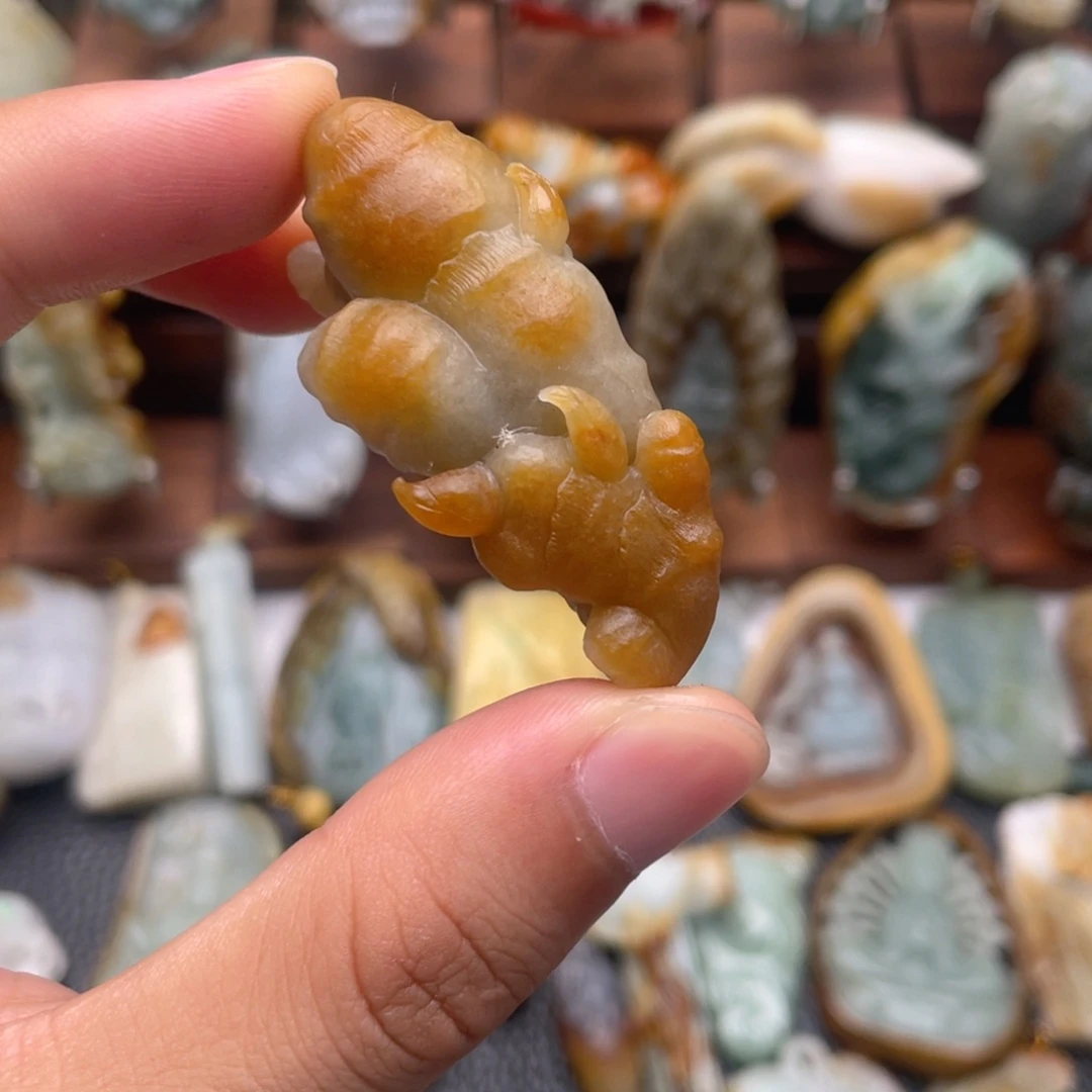 定制翡翠未镶嵌翡翠