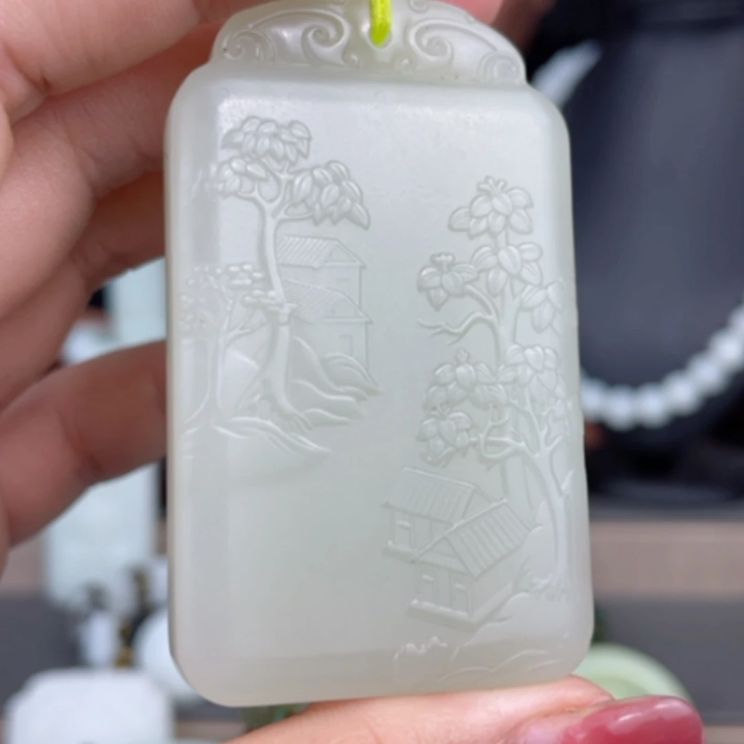 【闪购商品】颈饰未镶嵌和田玉