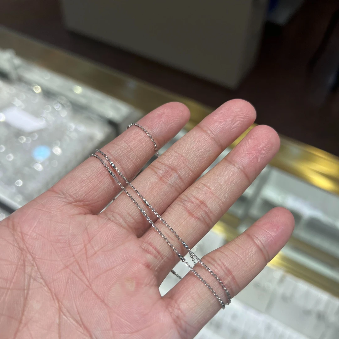 新金珠宝 pt950 铂金素链肖邦间柱 百搭简约
