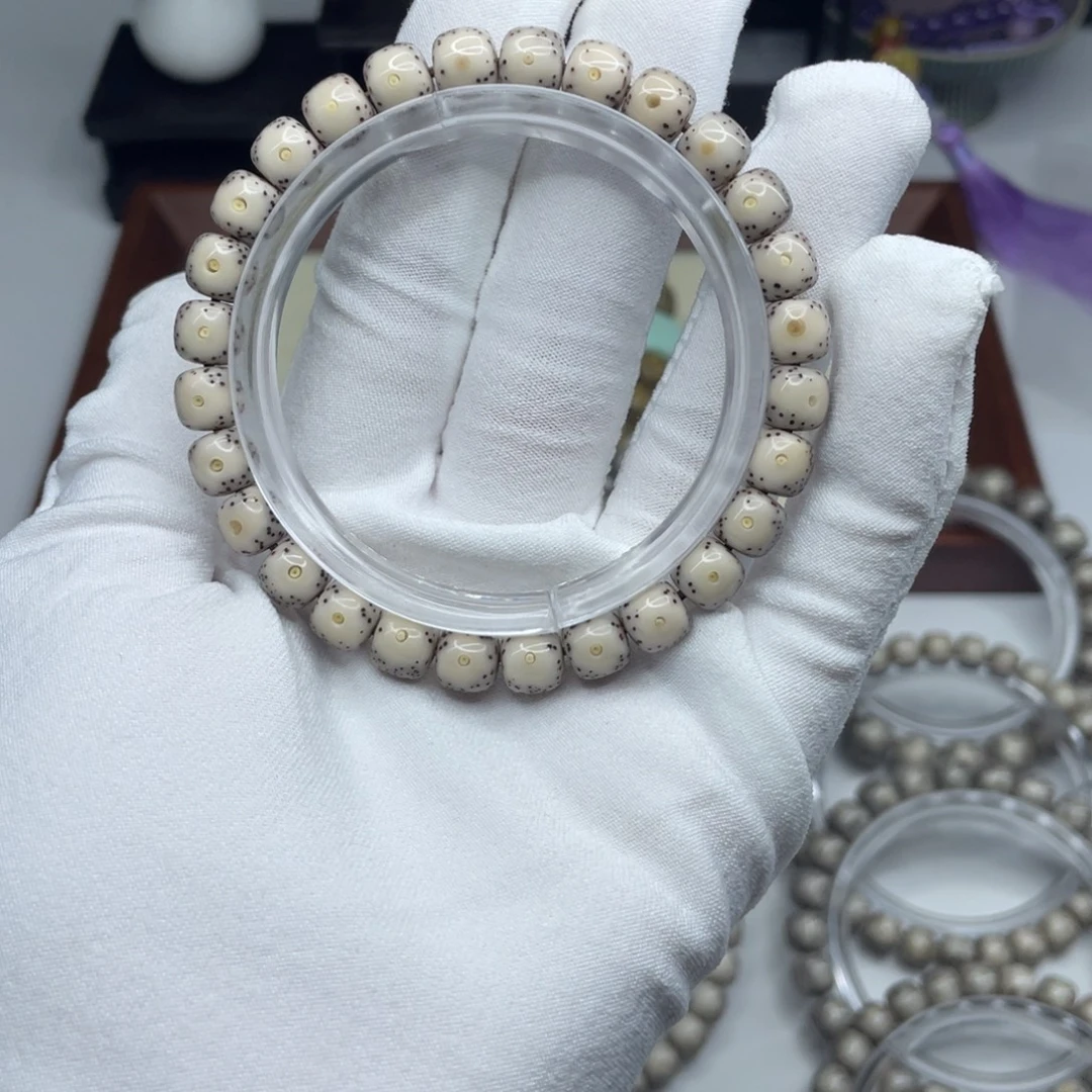 手串星月菩提8×7骨瓷白半壁留白B18