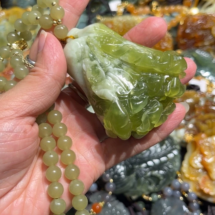 岫玉未镶嵌毛衣链