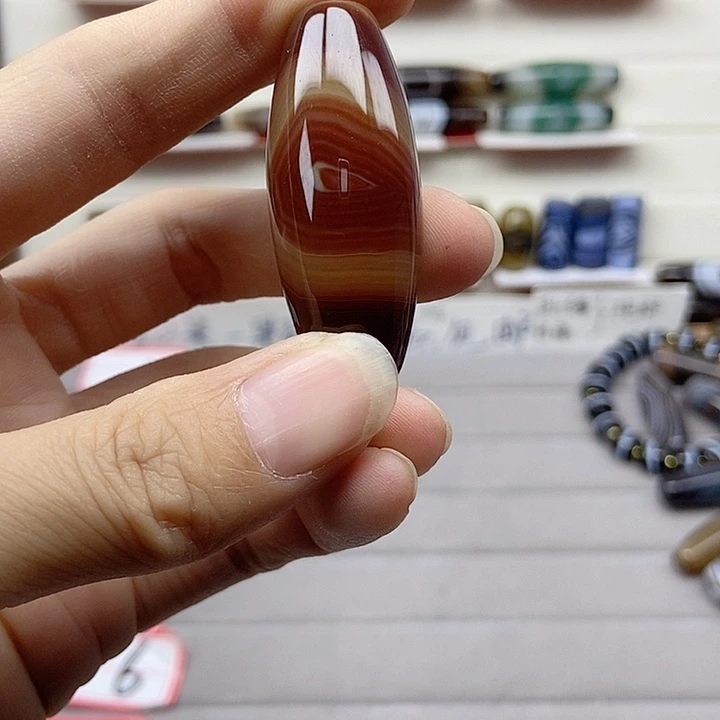 小***兔玛瑙/玉髓未镶嵌颈饰