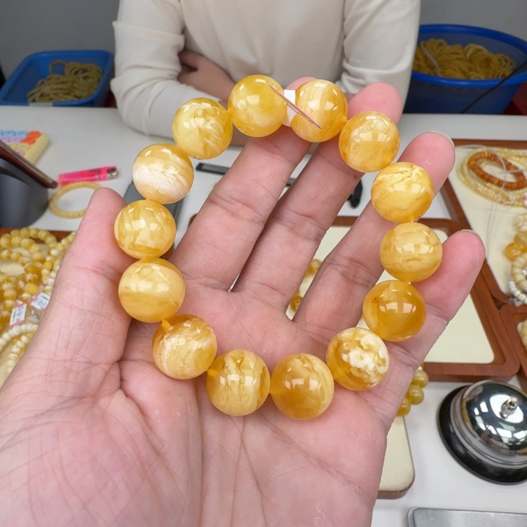 蓝珀未镶嵌裸石蜜蜡手串