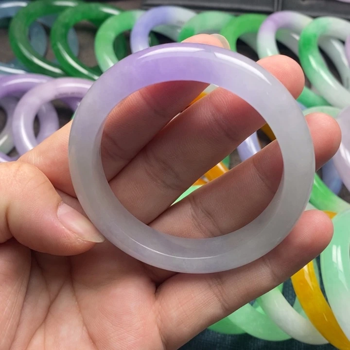 琼***雪仿水晶非金属高端手镯01