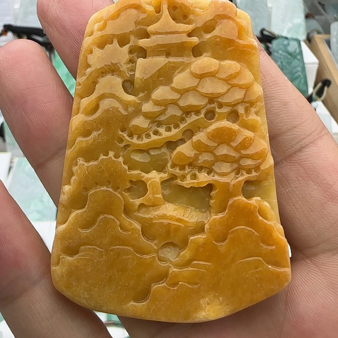 翡翠未镶嵌颈饰翡翠