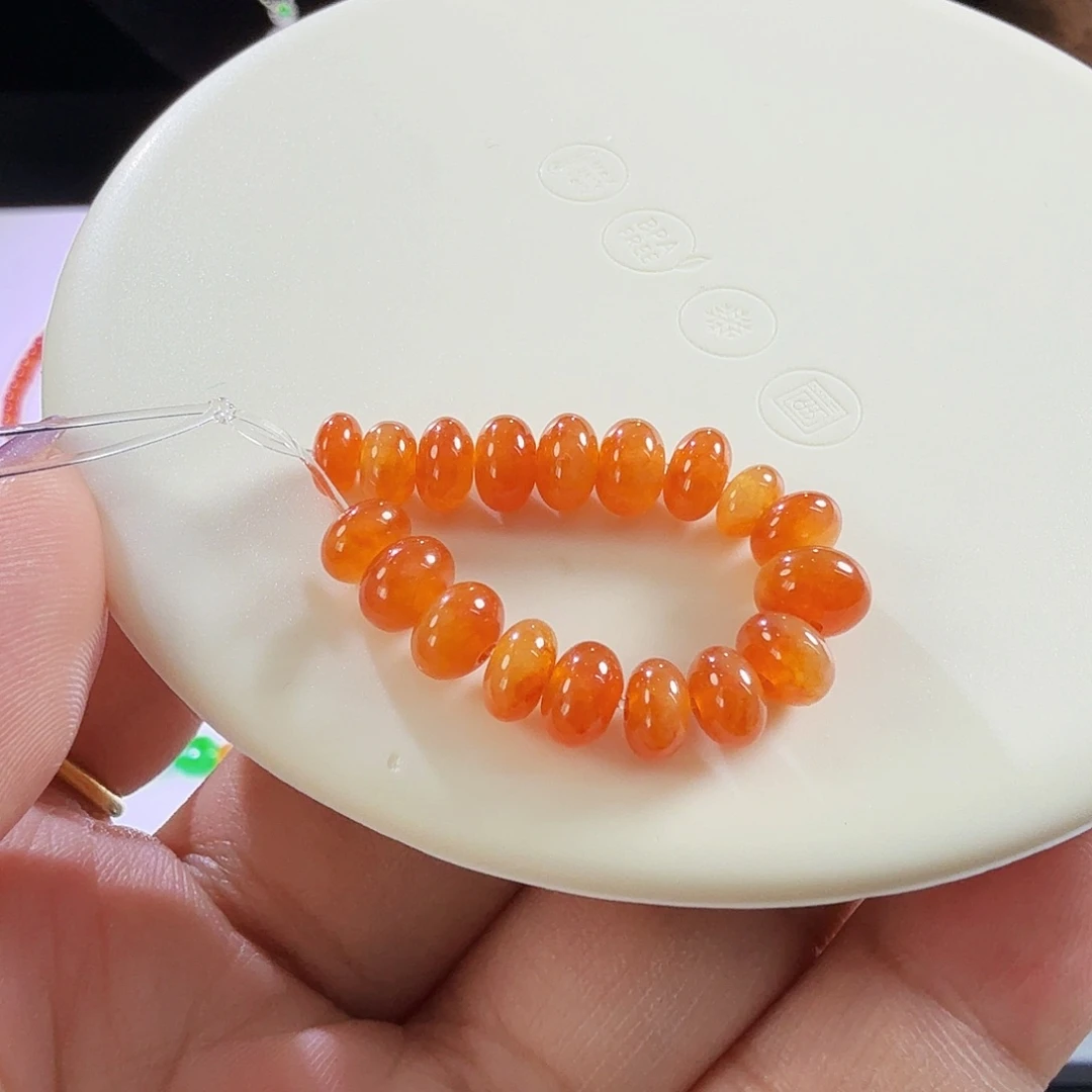 翡翠未镶嵌颈饰裸石