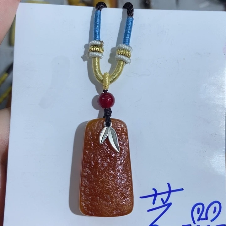 未镶嵌琥珀珠宝奇石